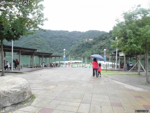 小女子下雨天學保養&晴天出門拍拍分享=)
