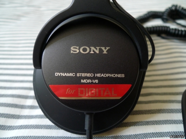 ［開箱］SONY MDR-V6 (almost-industry-standard)