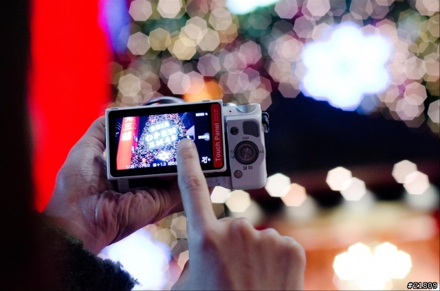Sony NEX-5R 翻轉螢幕，多元構圖視角