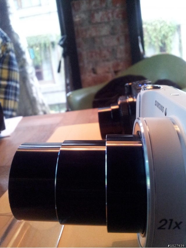 跨時代的新玩物，三星 Galaxy Camera ! (含EX2F比較)