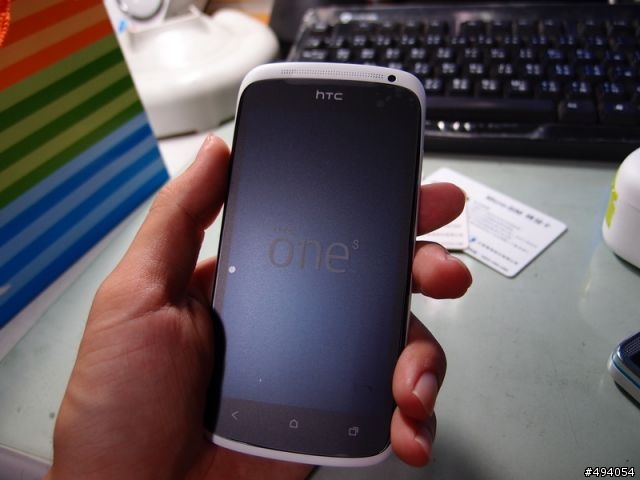[心得] HTC One S SE 搭中華學生專案開箱