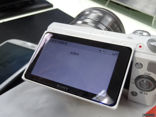 [簡易開箱]  NEX-5RL  單眼畫質，輕巧機身 (經典白)