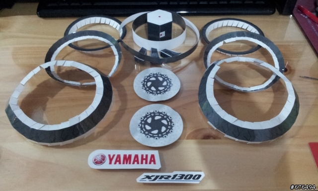 [紙模型製作] YAMAHA XJR1300重機模型製作~