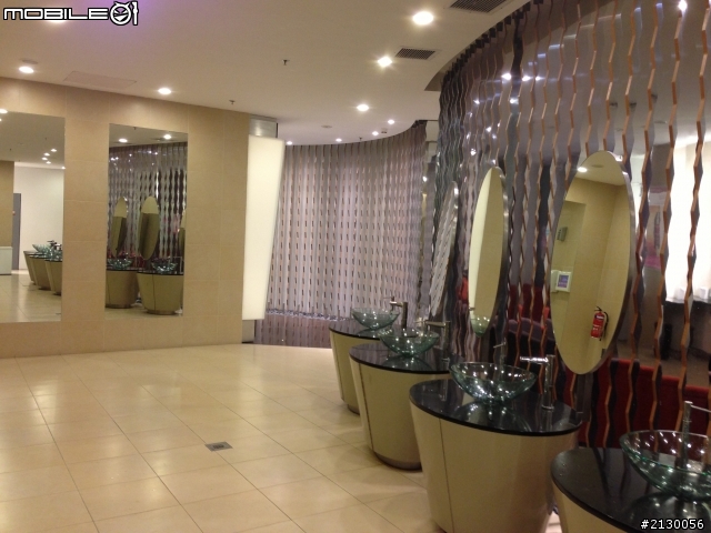 新加坡樟宜機場之廁所超美（iphone5實拍+全景照）