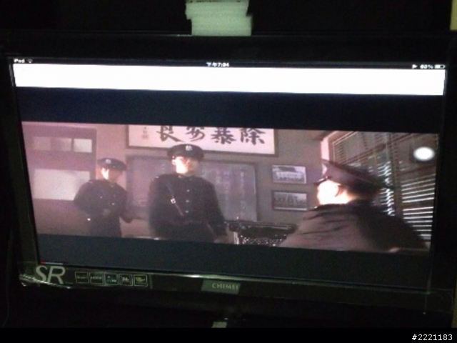 iPhone iPad 用VGA傳輸線連結電視看影片真方便