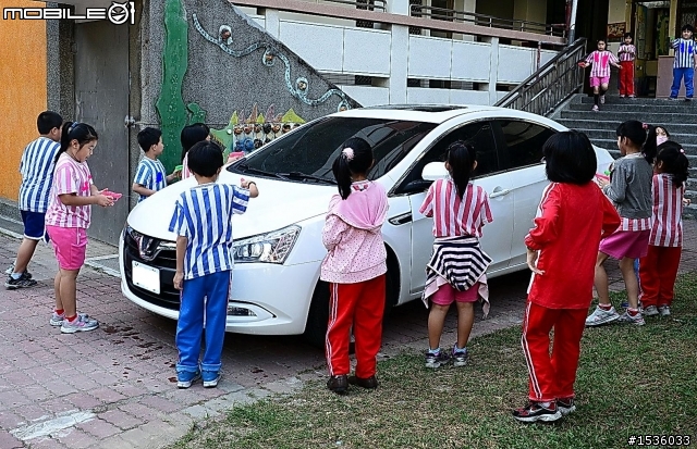 洗車千百種，小朋友最喜歡這一種。