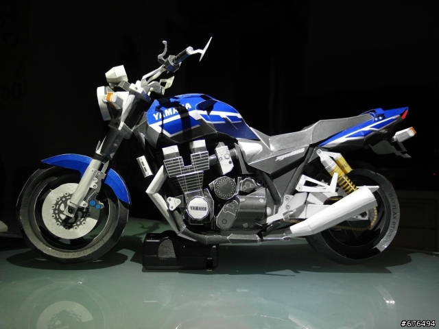 [紙模型製作] YAMAHA XJR1300重機模型製作~