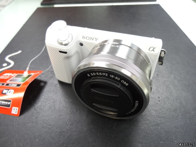 [簡易開箱]  NEX-5RL  單眼畫質，輕巧機身 (經典白)