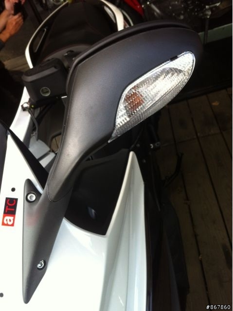 新羊皇登基 Aprilia SRV850