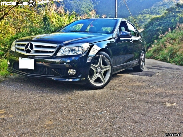 買了一陣子才開箱 Benz C300