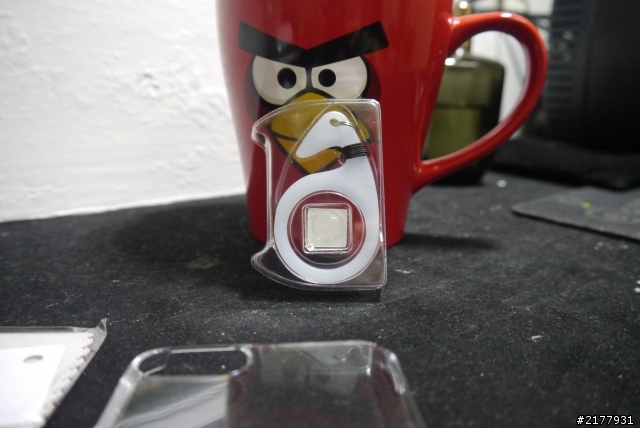 [分享] TUNEWEAR eggshell I pod touch 5 保護殼開箱
