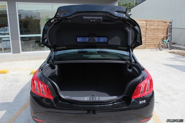 Peugeot 508 1.6 THP 獅王試駕心得文