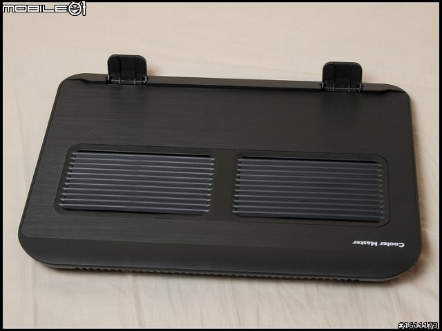 【開箱】顛覆散熱墊印象！一機可多用的CM NOTEPAL ERGO 360
