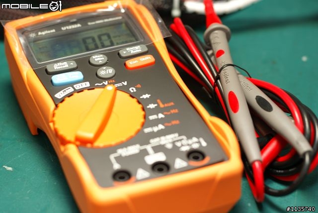 [開箱] Agilent安捷倫 E3633A 200W 電源供應器