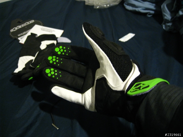 [開箱]Alpinestars M10 Air Carbon Glove 小開箱