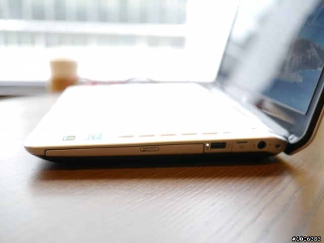 白玉凝脂 HP Envy dv4-5211tx 綺麗開箱