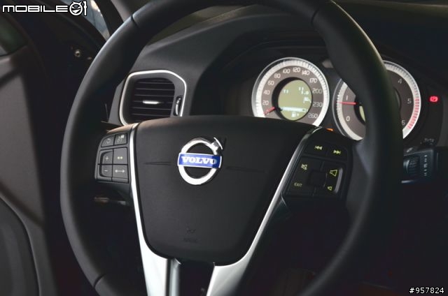 2013 S60 D4旗艦版開箱