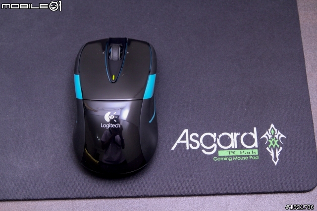 開箱] 羅技Logitech M525 無線雷射滑鼠  (圖多)