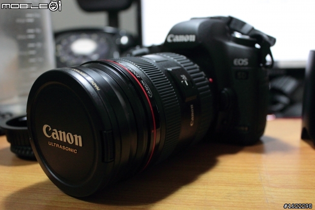 路過回收場撿到Canon EF 24-70L  開箱！