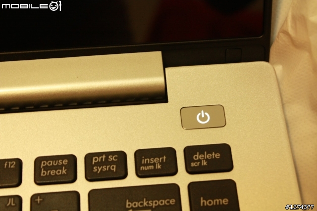 胖子來開箱：胖子來開箱：ASUS VivoBook S400CA 超輕薄 Win8觸控筆電