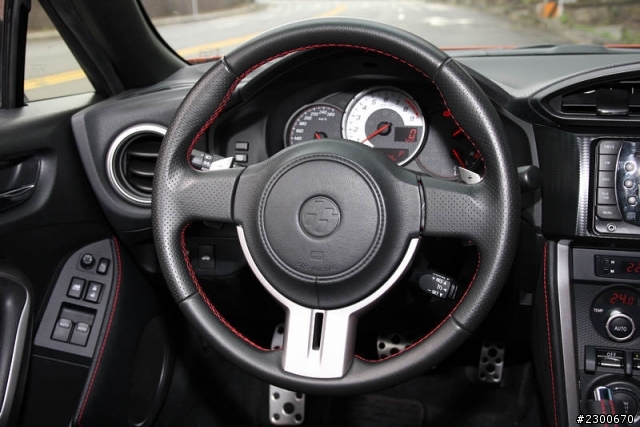 就像是在開豆腐神車!  TOYOTA 86試乘記