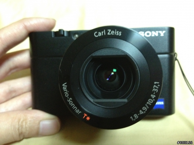 (((●●開箱文)))  中壢NOVA新購入的SONY DSC-RX100相機 跟 我另外添購的相關配件