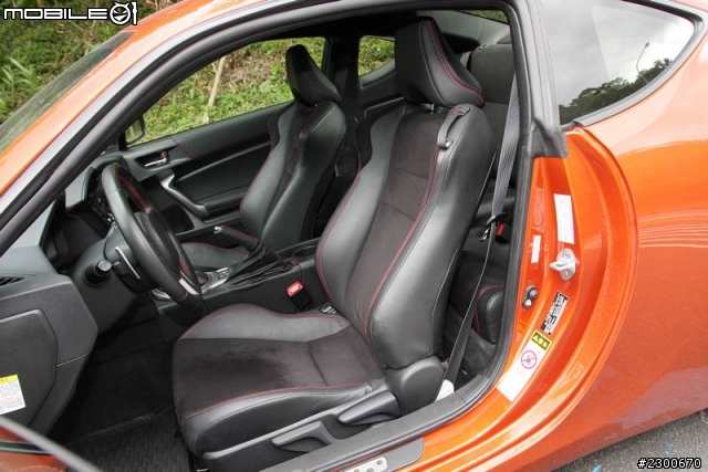 就像是在開豆腐神車!  TOYOTA 86試乘記