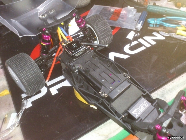 難得一見的國產品牌2wd越野車開箱