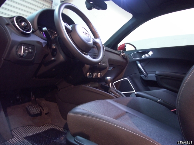 AUDI A1 SPORT 開箱
