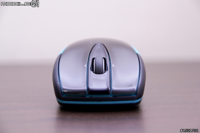 開箱] 羅技Logitech M525 無線雷射滑鼠  (圖多)