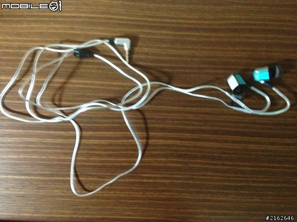 [小弟的第一次純開箱] ULTRASONE   IQ