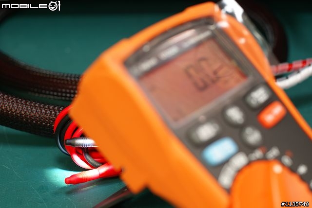 [開箱] Agilent安捷倫 E3633A 200W 電源供應器