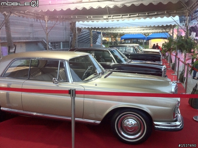 R121 190SL 現身桃園汽車博覽會
