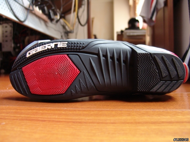 Dainese+AGV+Xlite+Gaerne 人身部品開箱(圖多字少)