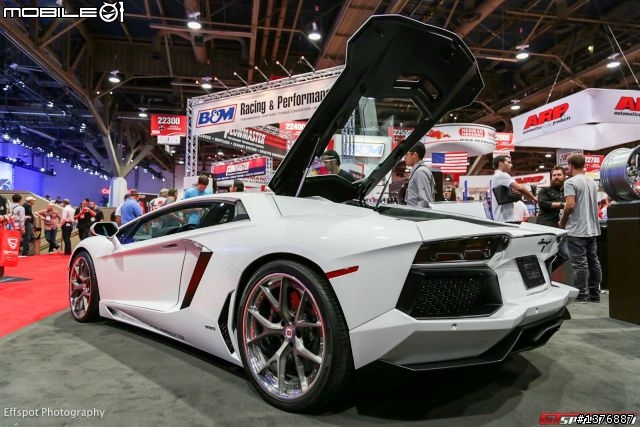 UR 1200HP Aventador