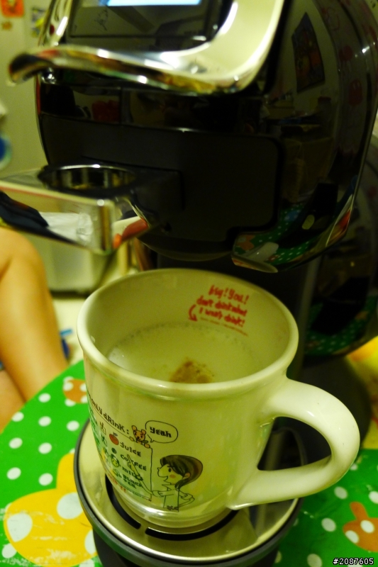 過鹹水的 Nescafe' Dolce Gusto Greativa 開箱！！！！