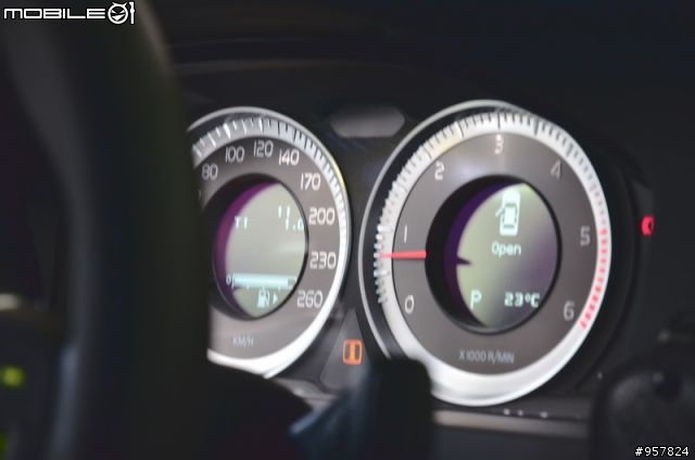 2013 S60 D4旗艦版開箱