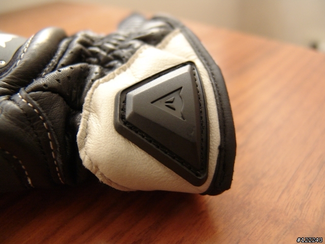 Dainese+AGV+Xlite+Gaerne 人身部品開箱(圖多字少)