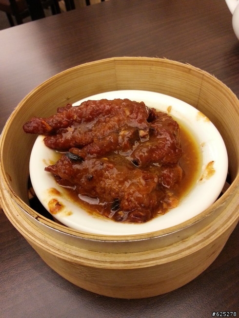 隱藏巷弄內的平價美食'鎮忠港式飲茶'