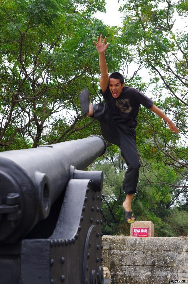 下雨天無聊想玩後制的大神請入內   (已徵得朋友同意)
