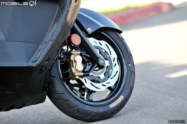 SYM MAXSYM400i 台灣內銷版 車輛規格分享