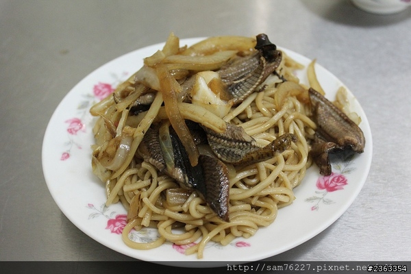 [食記] 嘉義東區 羅山鱔魚麵 快炒美味炭香鱔魚麵