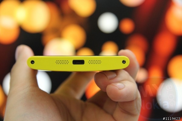 【照片】Nokia Lumia 920 黃色開箱 vs HTC 8X