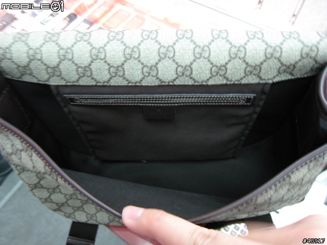 老婆大人 送的 GUCCI  PVC  英倫 郵差包