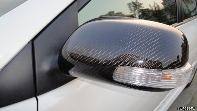 白車配上卡夢黑耳朵開箱(似乎不是粉搭!!!)