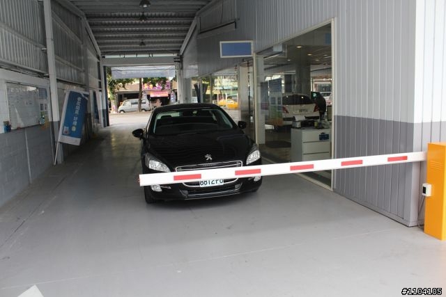 Peugeot 508 1.6 THP 獅王試駕心得文