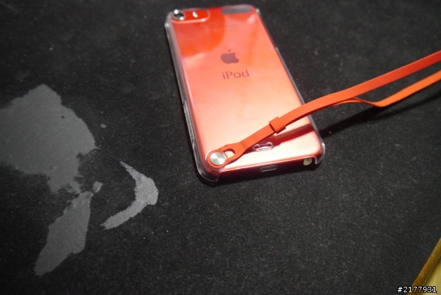 [分享] TUNEWEAR eggshell I pod touch 5 保護殼開箱