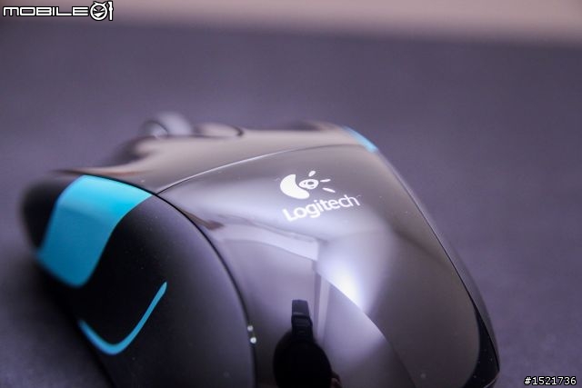 開箱] 羅技Logitech M525 無線雷射滑鼠  (圖多)
