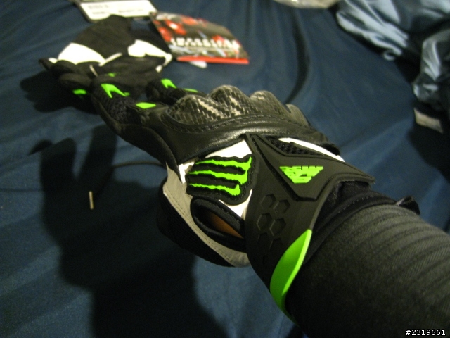 [開箱]Alpinestars M10 Air Carbon Glove 小開箱