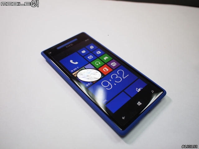 HTC 8X 藍色簡易開箱